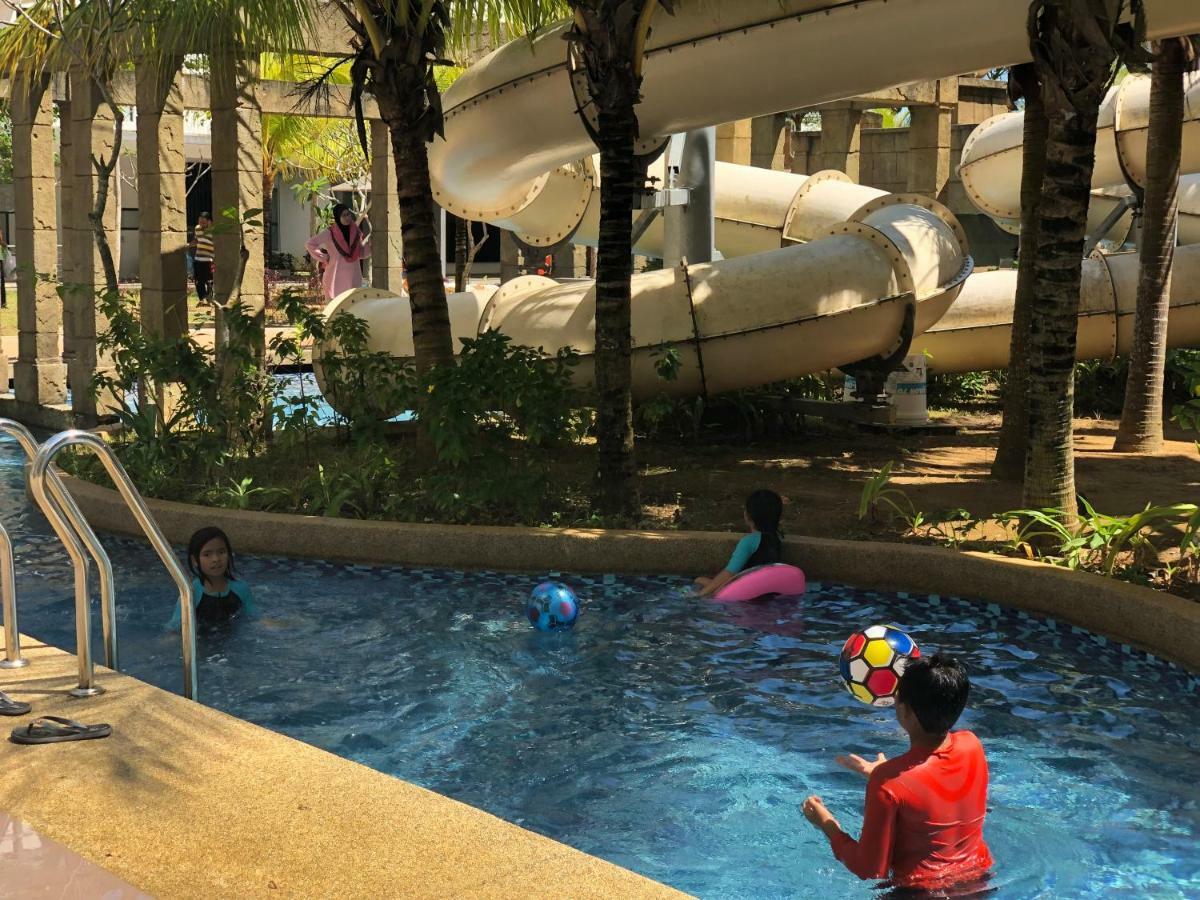 Swiss Garden Residence Pool Sea View Beach Resort Luxury Apartment & Family Suite קואנטאן מראה חיצוני תמונה