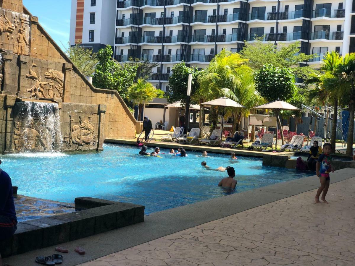 Swiss Garden Residence Pool Sea View Beach Resort Luxury Apartment & Family Suite קואנטאן מראה חיצוני תמונה