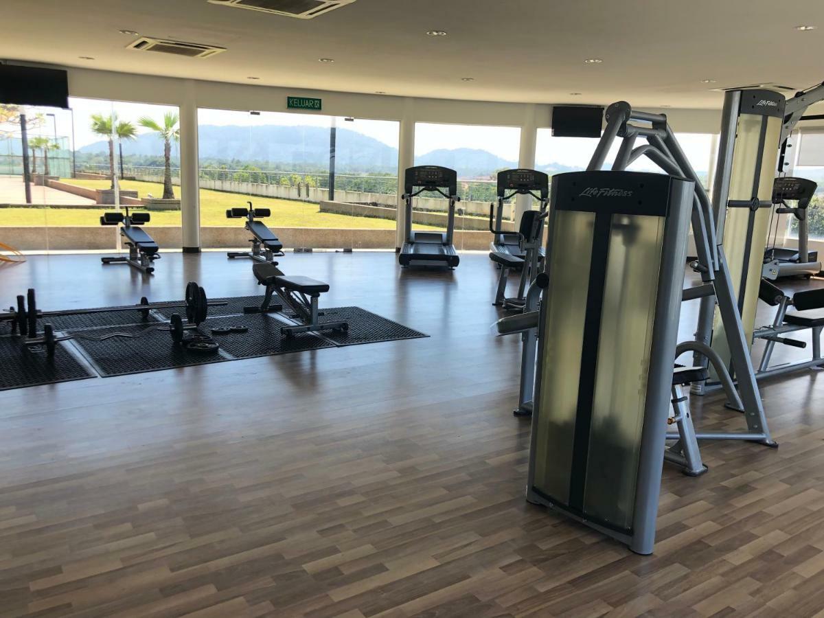 Swiss Garden Residence Pool Sea View Beach Resort Luxury Apartment & Family Suite קואנטאן מראה חיצוני תמונה